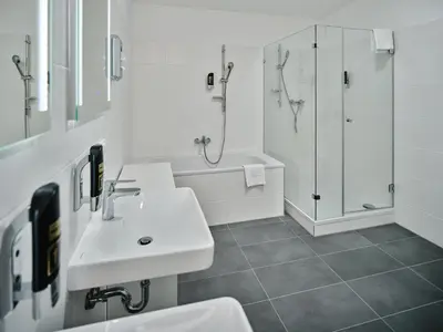 Ein Badezimmer in der Unterkunft Next to Schönbrunnpalace close to Public Transport - MySchönbrunn Apartments