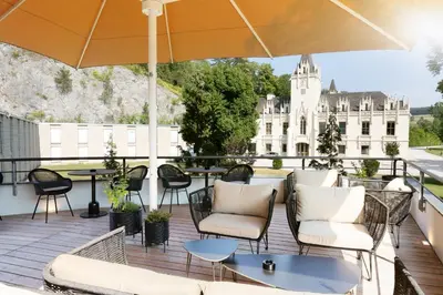 Ein Sitzbereich in der Unterkunft Hotel Schloss Hernstein