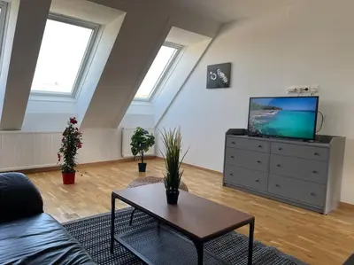 TV/Unterhaltungsangebot in der Unterkunft Dachgeschoss für 4 mit Terrasse