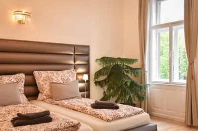Ein Bett oder Betten in einem Zimmer der Unterkunft Be Inspired, Choose The Best!