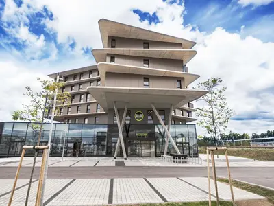 Das Gebäude in dem sich das Hotel befindet