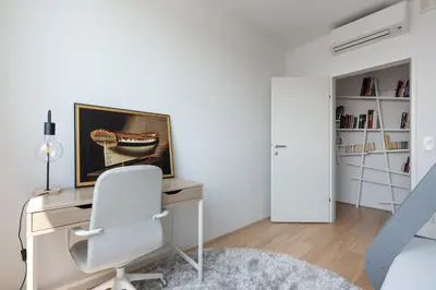 Ein Sitzbereich in der Unterkunft Luxus über den Wolken, 18. Stock mit Klimaanlage und Garage