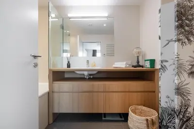 Grundriss der Unterkunft Luxus über den Wolken, 18. Stock mit Klimaanlage und Garage