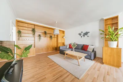 Ein Sitzbereich in der Unterkunft FeelHome-Karmeliterviertel-6 Gäste-WiFi-Smart TV