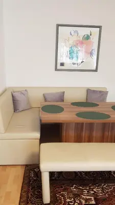 Ein Sitzbereich in der Unterkunft Haus Roland