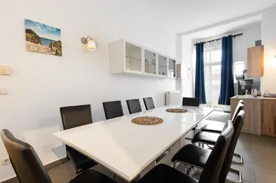 Küche/Küchenzeile in der Unterkunft Apartments 4 you Red Star 8