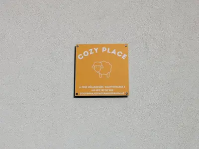 Ein Zertifikat, Auszeichnung, Logo oder anderes Dokument, das in der Unterkunft Cozy Place ausgestellt ist