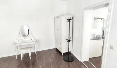 Grundriss der Unterkunft Helle Zweiraumwohnung in Wohngebiet