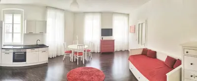 Küche/Küchenzeile in der Unterkunft Helle Zweiraumwohnung in Wohngebiet