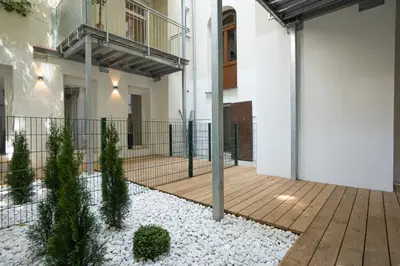 Das Gebäude in dem sich die Ferienwohnung befindet