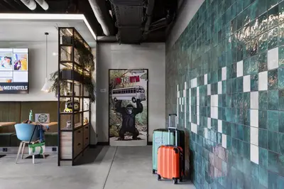 TV/Unterhaltungsangebot in der Unterkunft Moxy Vienna City East
