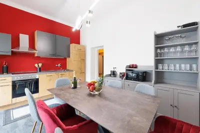 Küche/Küchenzeile in der Unterkunft NEW ShalalaLiving Vienna Spacious Home for Family & Friends