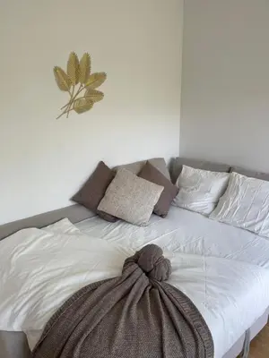 Ein Bett oder Betten in einem Zimmer der Unterkunft New Apartment with Spacious Balcony 18