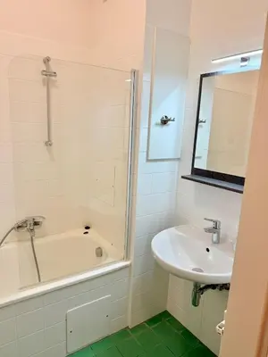 Ein Badezimmer in der Unterkunft Gesamte Unterkunft für 2, Top21