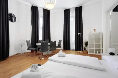 Ein Bett oder Betten in einem Zimmer der Unterkunft Apartments 4 you