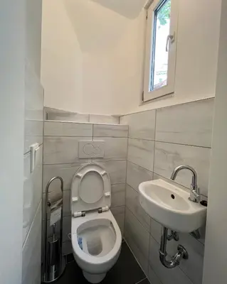 Ein Badezimmer in der Unterkunft Modernes Juwel in zentraler Lage