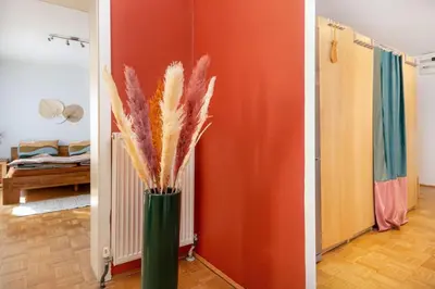 Ein Bett oder Betten in einem Zimmer der Unterkunft City - Balkon - WorkSpace - Waschmaschine - U2 & U4