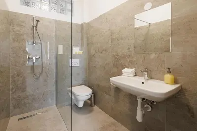Ein Badezimmer in der Unterkunft großzügiges App. 2 Schlafzimmer