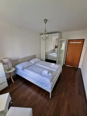 Ein Bett oder Betten in einem Zimmer der Unterkunft Vienna Schloss Schönbrunn 6 Appartment