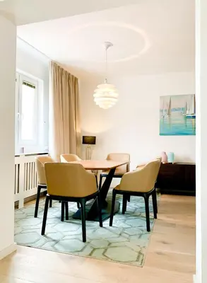 Ein Sitzbereich in der Unterkunft Premium suburb house - comfortable, quiet, beautiful