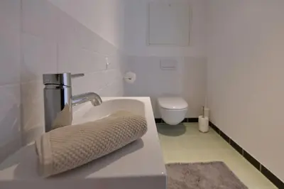 Ein Badezimmer in der Unterkunft Julius 26 - Duplex Apartment, Modern Charm in Vienna