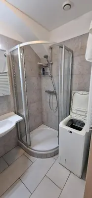 Ein Badezimmer in der Unterkunft ViennaSunshine