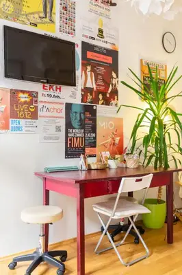 TV/Unterhaltungsangebot in der Unterkunft FRO-MEDIA - Streetside Room 2 - Community Space