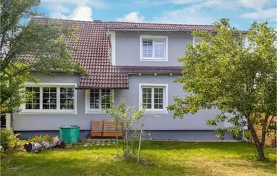 Ein Garten an der Unterkunft Schoenes Ferienhaus Hirtenberg