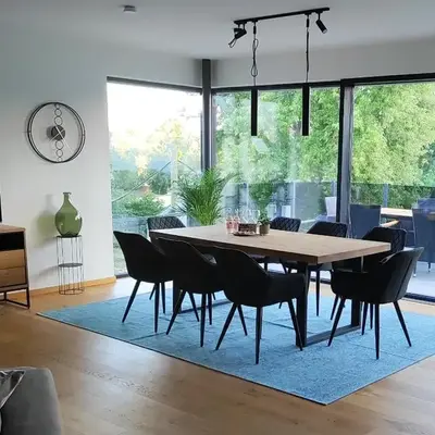 Luxuriöses Penthouse mit Blick auf die UNO-City und dem Kaiserwasser. 3Schlafzimmer