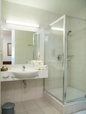 Ein Badezimmer in der Unterkunft Tennis Golf Hotel Höllrigl