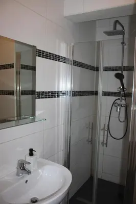Ein Badezimmer in der Unterkunft Schöne Eigentumswohnung im 10 bezirk