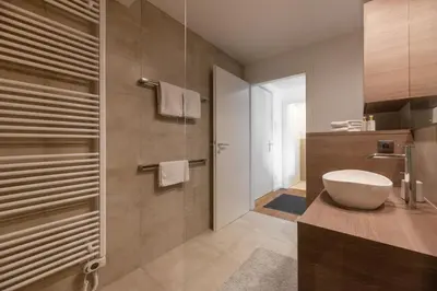 Grundriss der Unterkunft Stylisches Apartment in zentraler Grünruhelage mit Garagenplatz