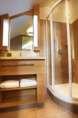 Ein Badezimmer in der Unterkunft Hotel Leobersdorfer Hof