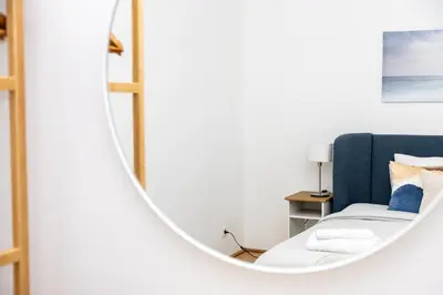 Ein Bett oder Betten in einem Zimmer der Unterkunft Large Garden-View Balcony Comfort Retreat 1020-Vienna