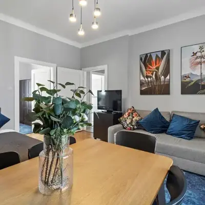 French Balcony - 55m2 - Next to Mariahilferstraße