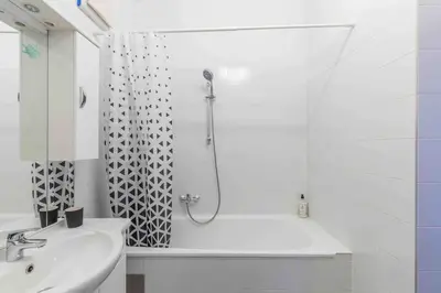 Ein Badezimmer in der Unterkunft Modern Colonial Style, Central, Rooftop, BBQ