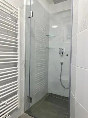 Ein Badezimmer in der Unterkunft Viviane Paulos Apartment - Stylish apartment at Wienerberg