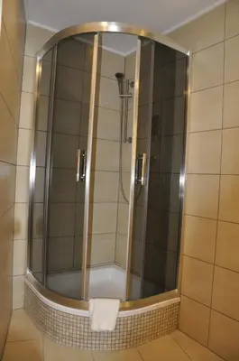 Ein Badezimmer in der Unterkunft City Pension Stephansplatz I Self Check In