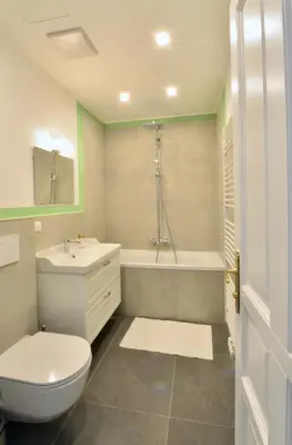 Ein Badezimmer in der Unterkunft Spacious and Comfy With 3 Bedrooms
