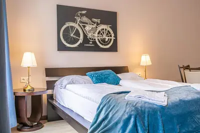 Ein Bett oder Betten in einem Zimmer der Unterkunft Simple 1BR Studio Escape, Your Relaxing Getaway