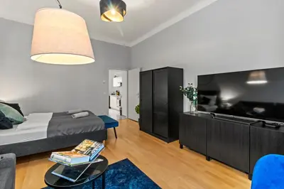 TV/Unterhaltungsangebot in der Unterkunft Stylish Apartment, 4 min to U3 Zipperer Straße