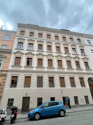 Das Gebäude in dem sich die Ferienwohnung befindet