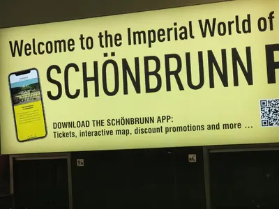 Ein Zertifikat, Auszeichnung, Logo oder anderes Dokument, das in der Unterkunft Expedia WALTZ and CASTLES Sissi's HOME Metro UBahn U3 City Nähe kids pets ausgestellt ist