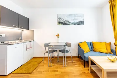 Küche/Küchenzeile in der Unterkunft CALM & EASY by JR City Apartments