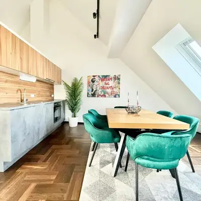Penthouse Wien mit Parkplatz und Balkon