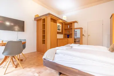Grundriss der Unterkunft Cozy City Center Retreat 2BR Apt. Homelike Comfort