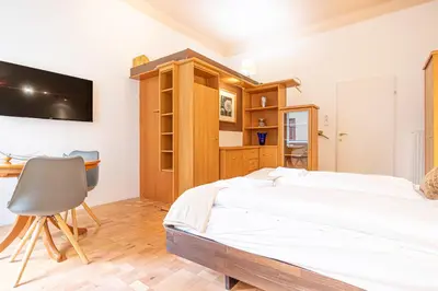 Grundriss der Unterkunft Peaceful Getaway 2BR Apartment with Shared Spaces