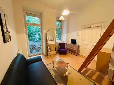 TV/Unterhaltungsangebot in der Unterkunft Retro chic - charming apartment near Augarten