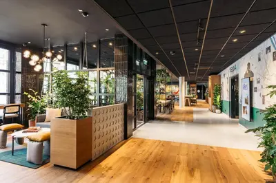 Ein Sitzbereich in der Unterkunft Hotel Schani UNO City