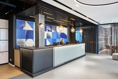 Ein Sitzbereich in der Unterkunft H2 Hotel Wien Schönbrunn